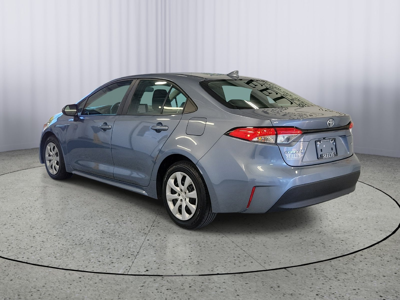 Used 2024 Toyota Corolla LE FWD image 3