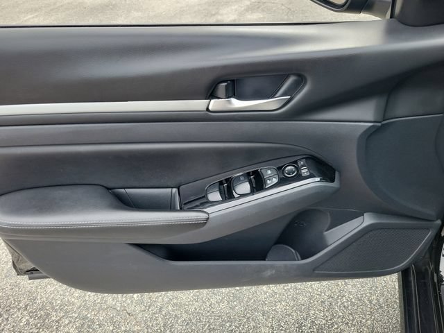 Used 2023 Nissan Altima 2.5 SV FWD image 21