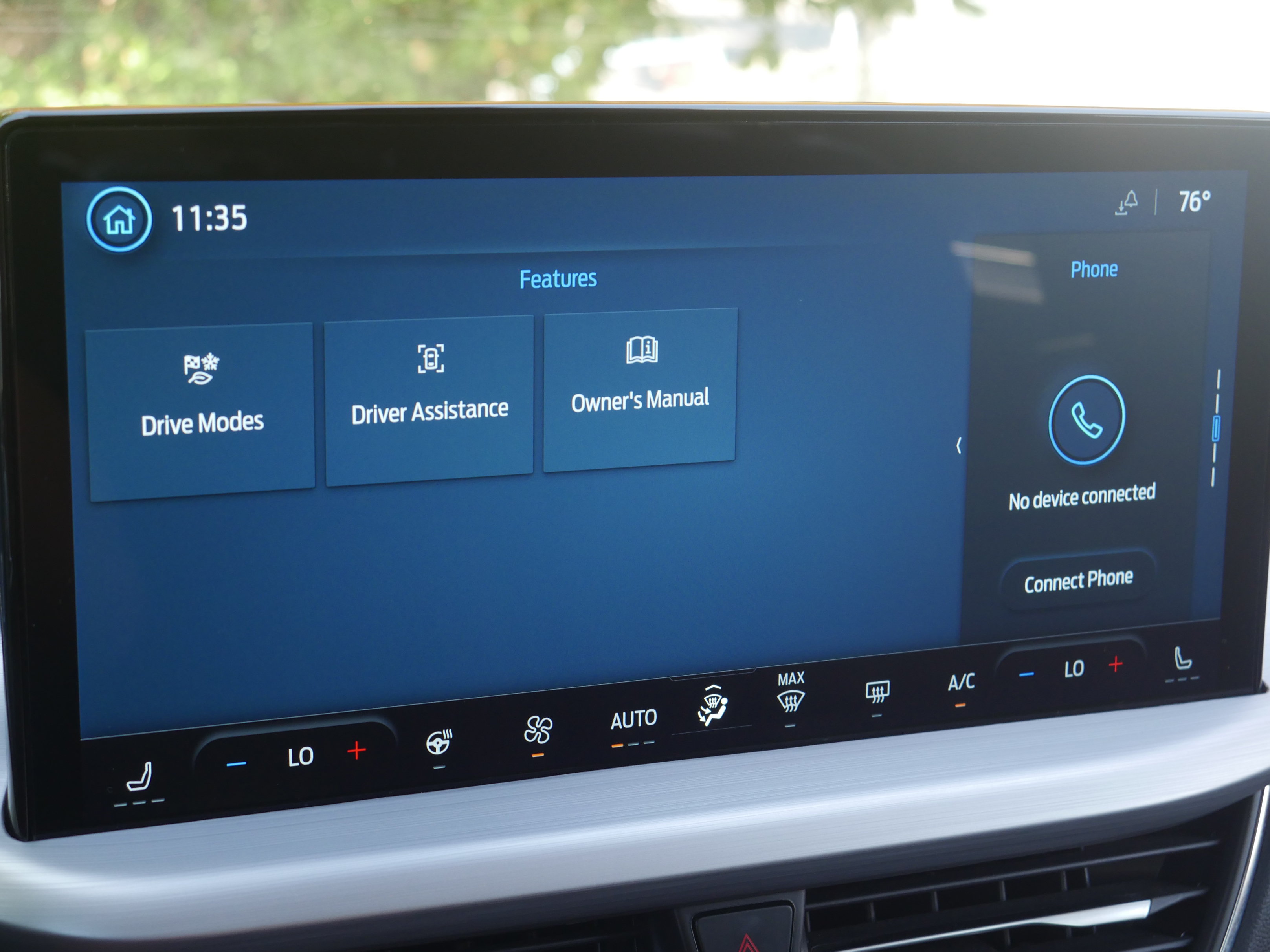 Certified 2025 Ford Escape Platinum AWD/4WD image 10