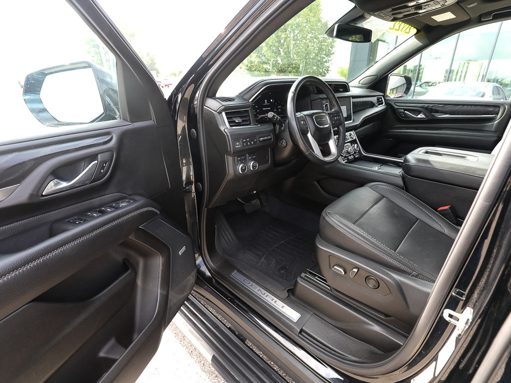 Used 2022 GMC Yukon Denali AWD/4WD image 11