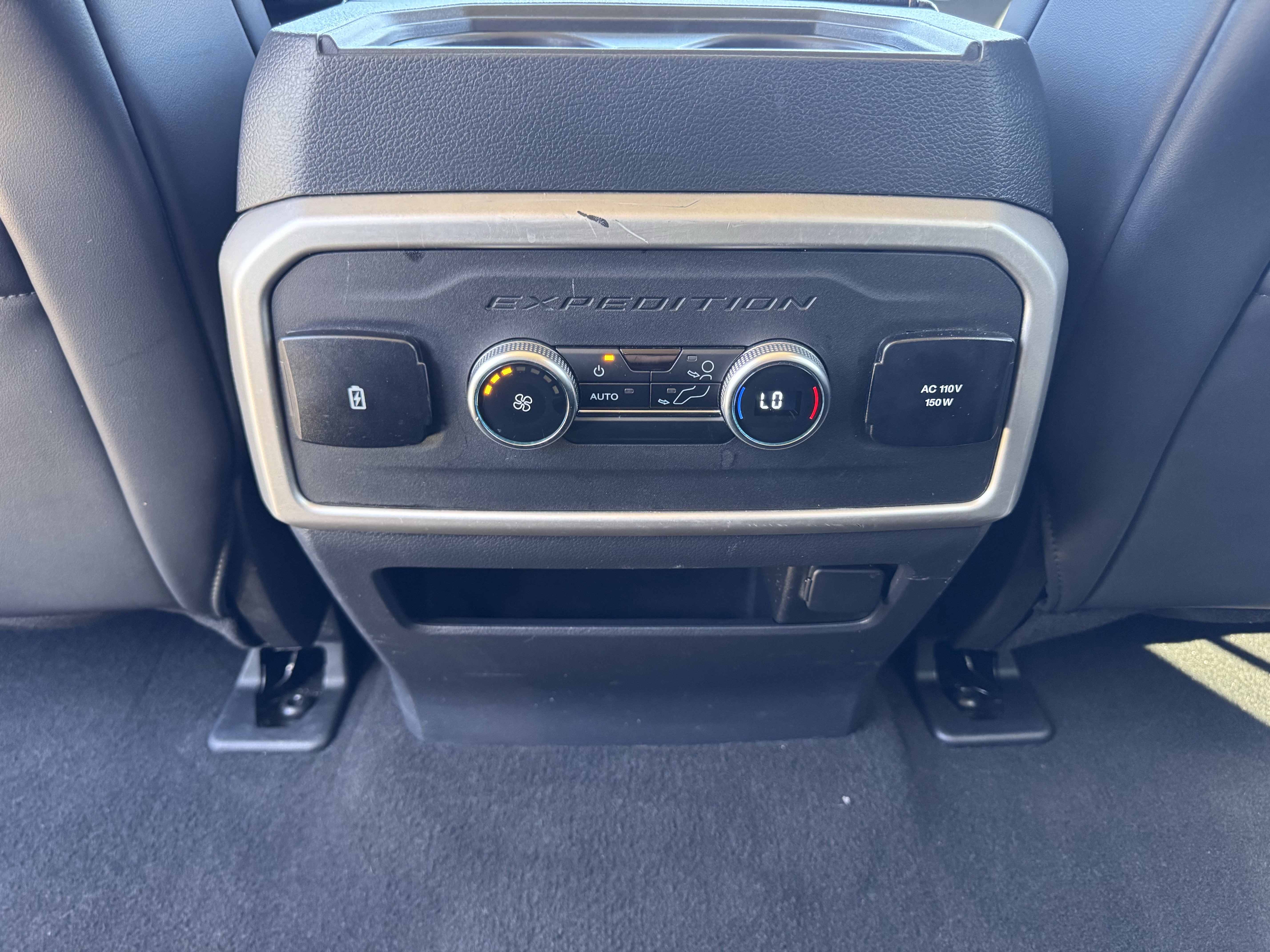 Certified 2024 Ford Expedition Max XLT image 32