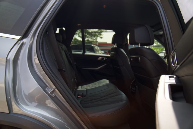 Used 2024 BMW X5 sDrive40i w/ Premium Package RWD image 30