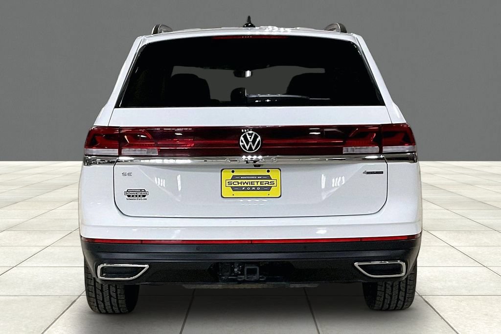 Used 2025 Volkswagen Atlas SE AWD/4WD image 4