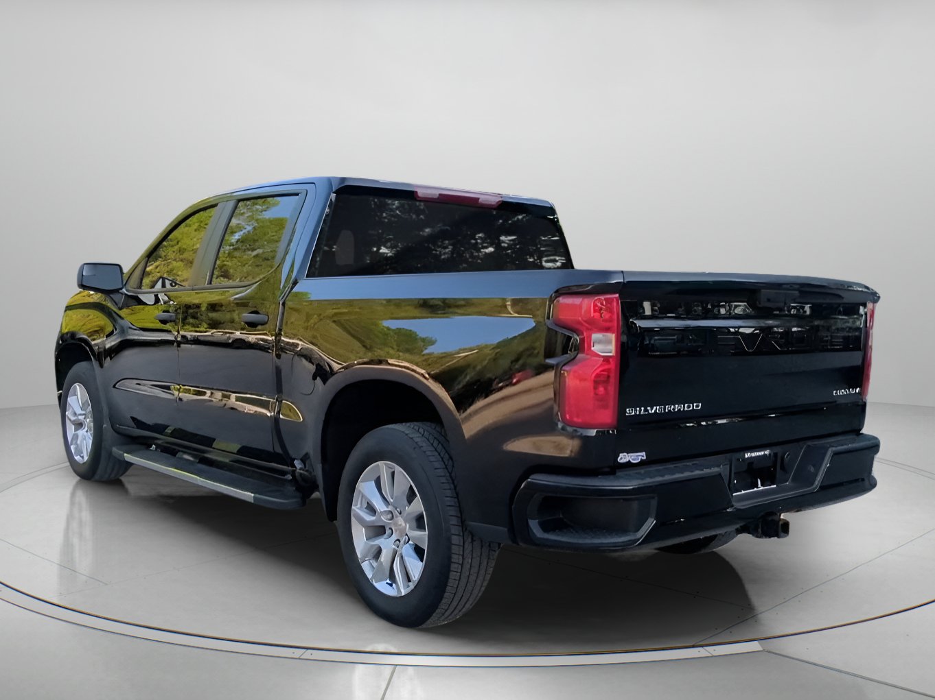 Used 2024 Chevrolet Silverado 1500 Custom RWD image 22