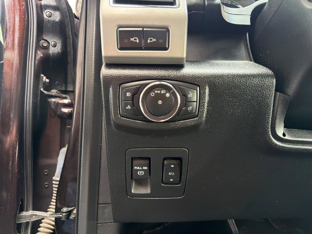 Certified 2018 Ford F150 Lariat w/ Equipment Group 502A Luxury AWD/4WD image 24