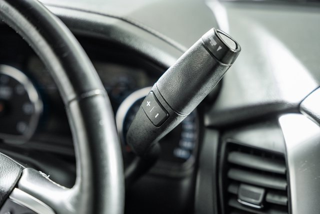 Used 2017 Chevrolet Suburban LT image 31