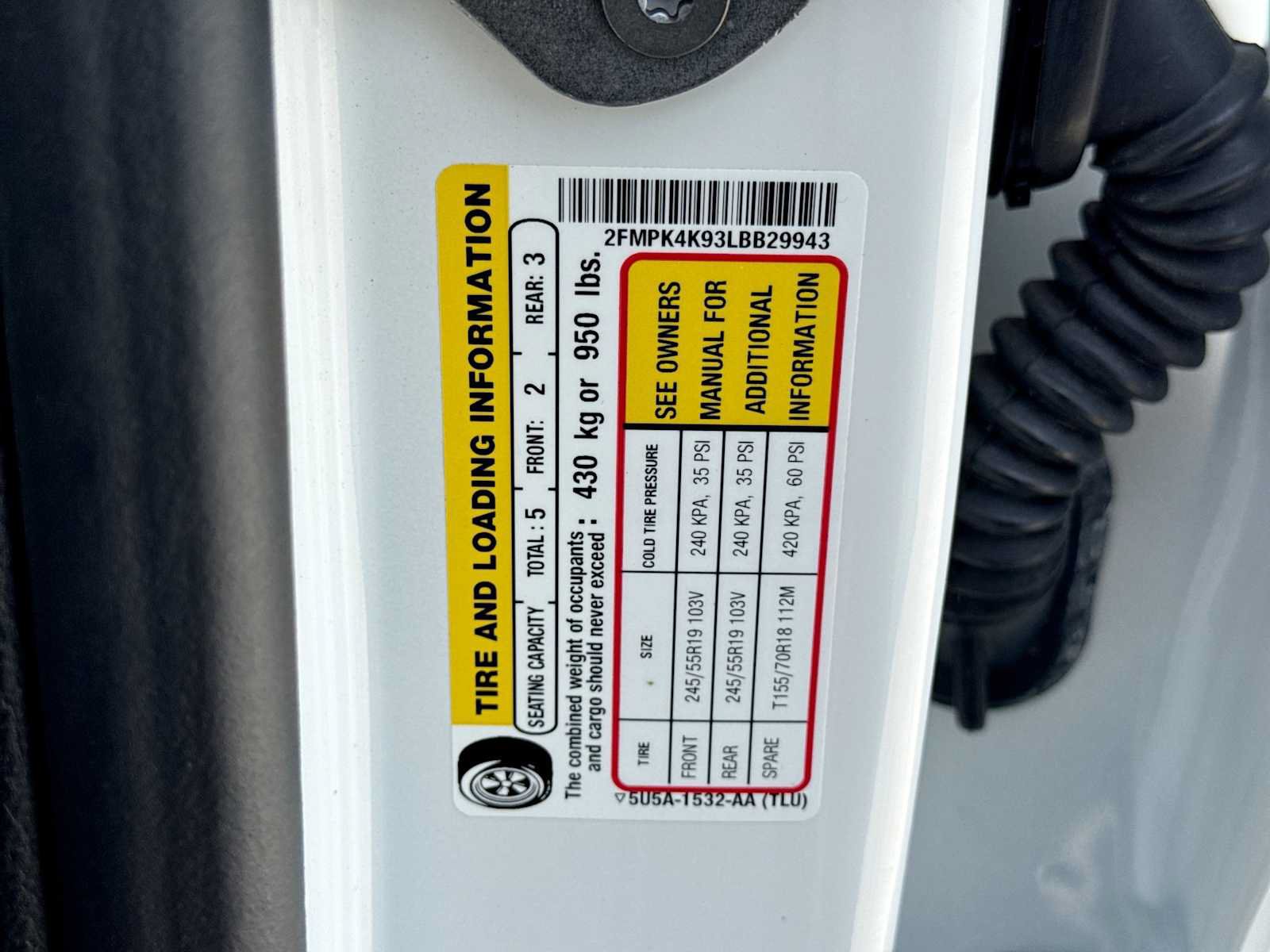 Certified 2020 Ford Edge Titanium AWD/4WD image 34