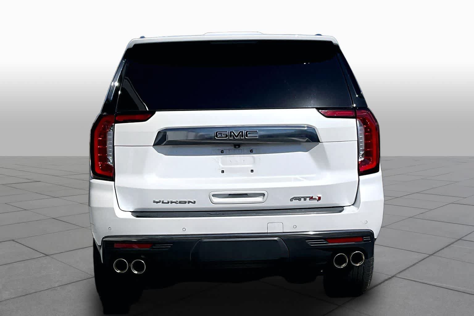 Used 2024 GMC Yukon AT4 w/ AT4 Premium Plus Package AWD/4WD image 5