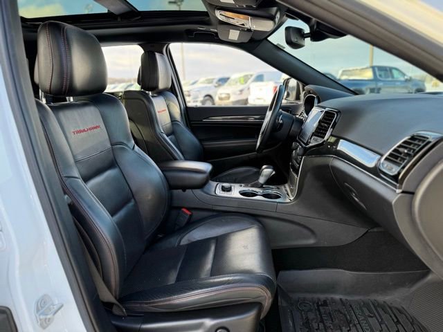 Used 2019 Jeep Grand Cherokee Trailhawk w/ Trailhawk Luxury Group image 18