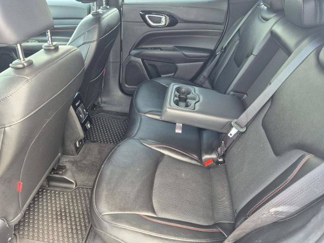 Used 2025 Jeep Compass Trailhawk AWD/4WD image 25