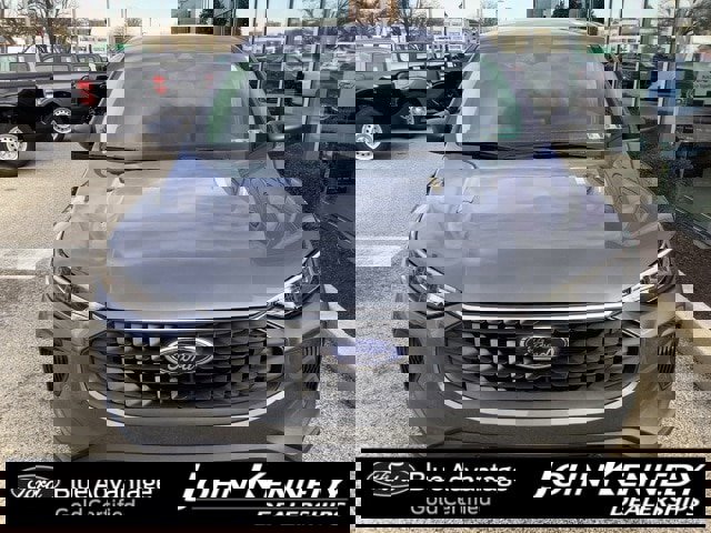 Certified 2025 Ford Escape Active w/ Cold Weather Package image 7