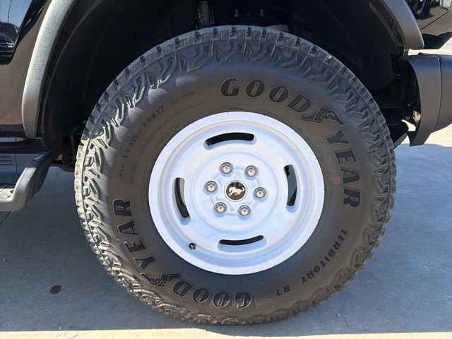 Certified 2025 Ford Bronco Heritage Edition image 9