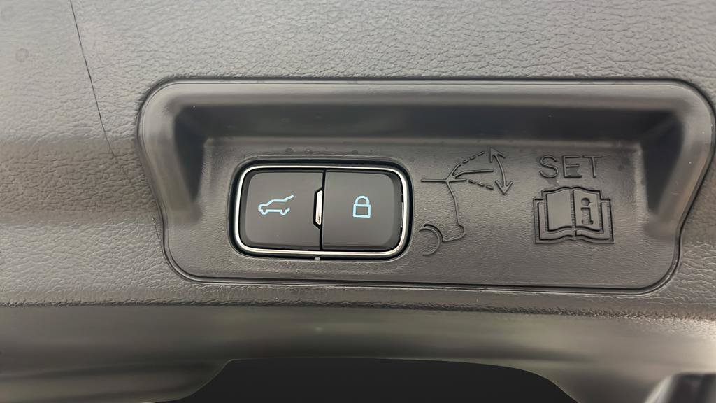 Certified 2026 Ford Explorer Active w/ Active Comfort Package AWD/4WD image 32