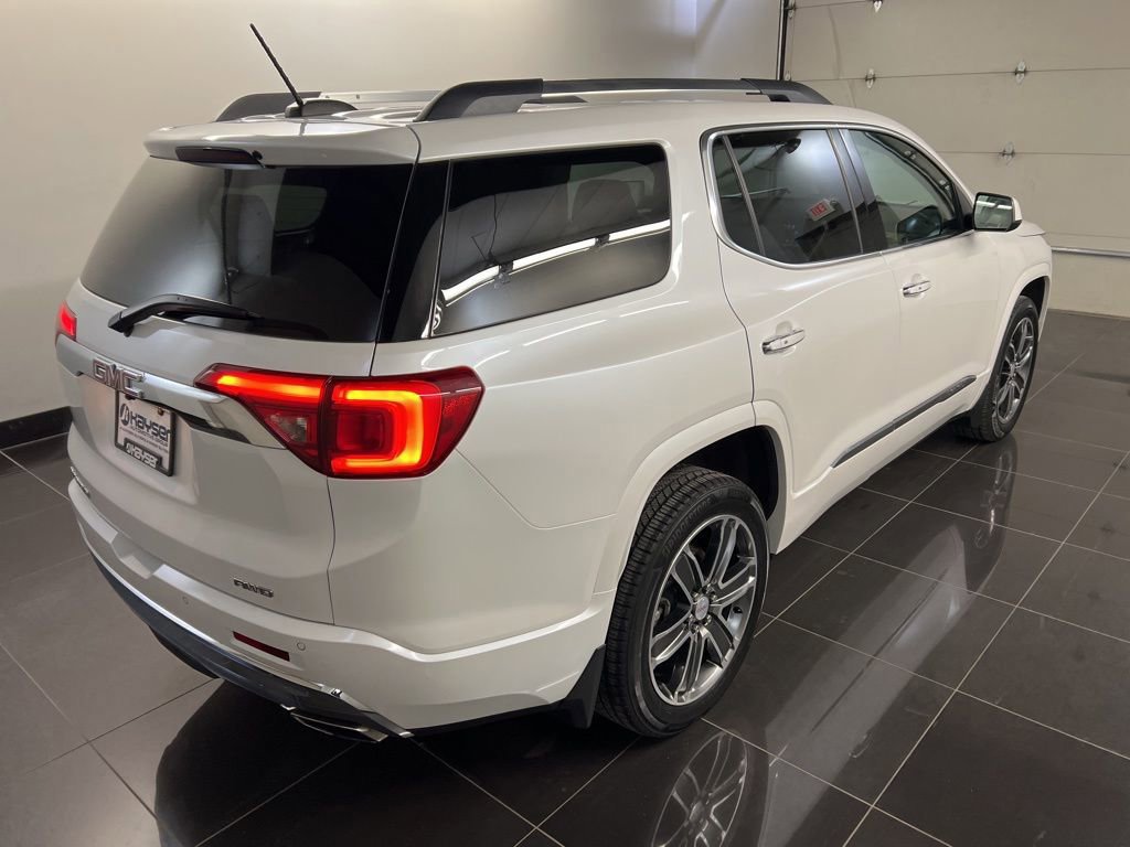 Used 2019 GMC Acadia Denali w/ Technology Package image 4