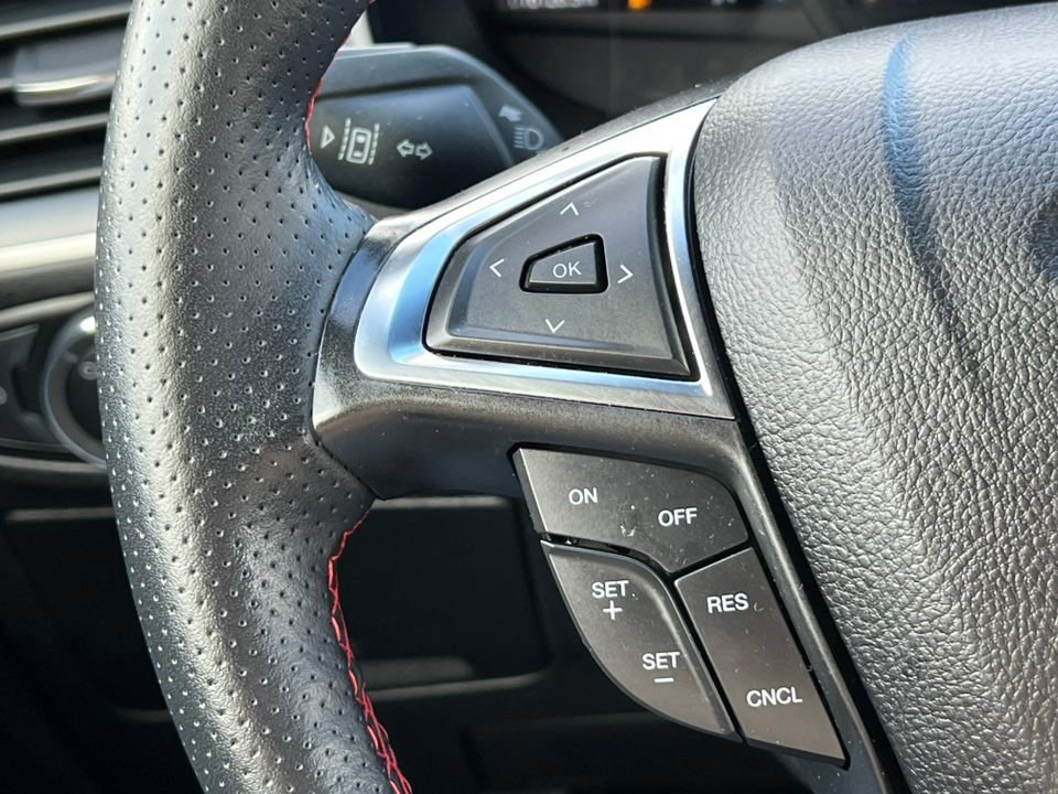 Certified 2024 Ford Edge ST-Line image 24