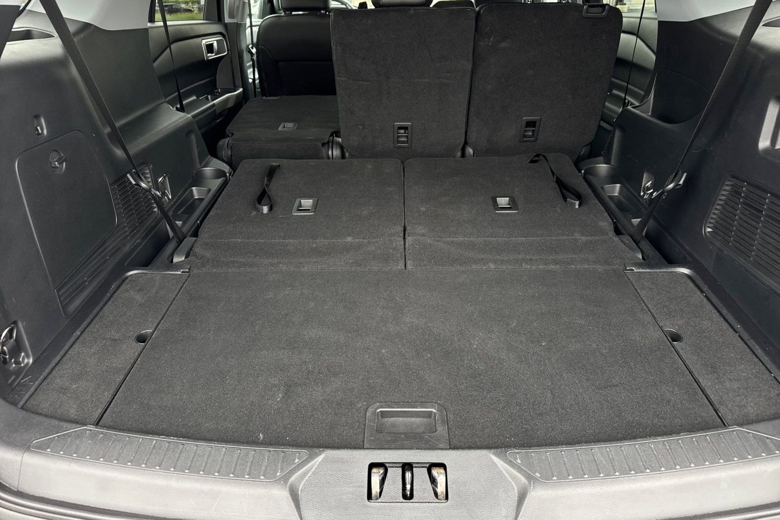 Certified 2023 Ford Explorer XLT w/ Equipment Group 202A image 18