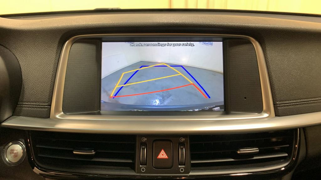 Used 2020 Kia Optima EX image 34