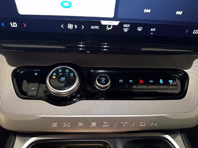 Certified 2025 Ford Expedition Max Active RWD image 29