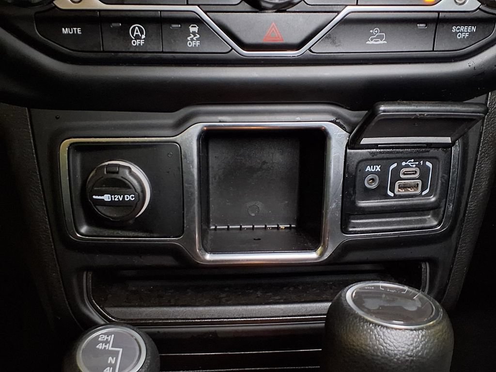 Used 2023 Jeep Wrangler Sport AWD/4WD image 11