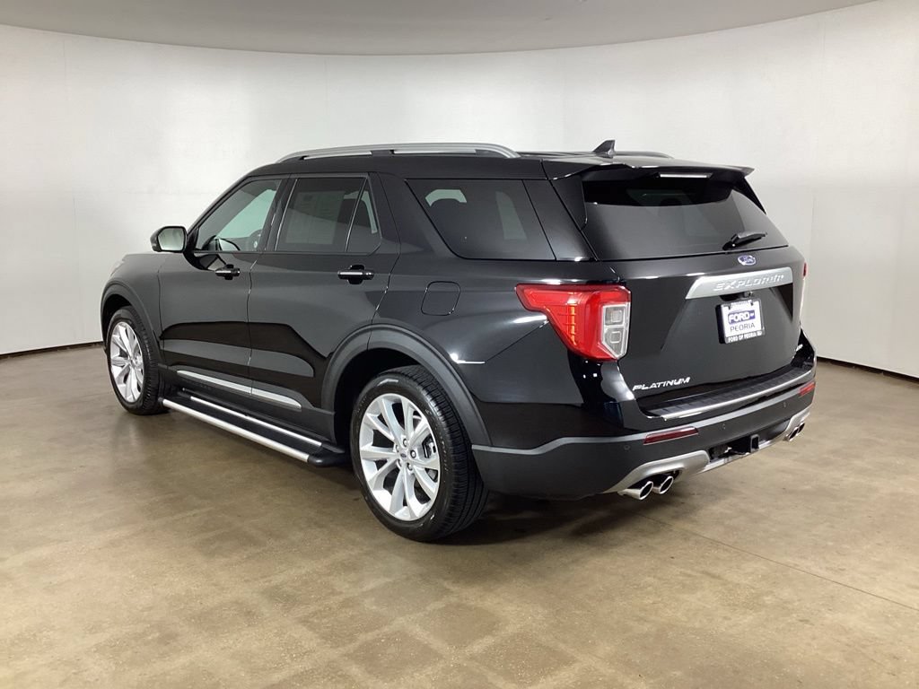 Certified 2023 Ford Explorer Platinum w/ Technology Package AWD/4WD image 16