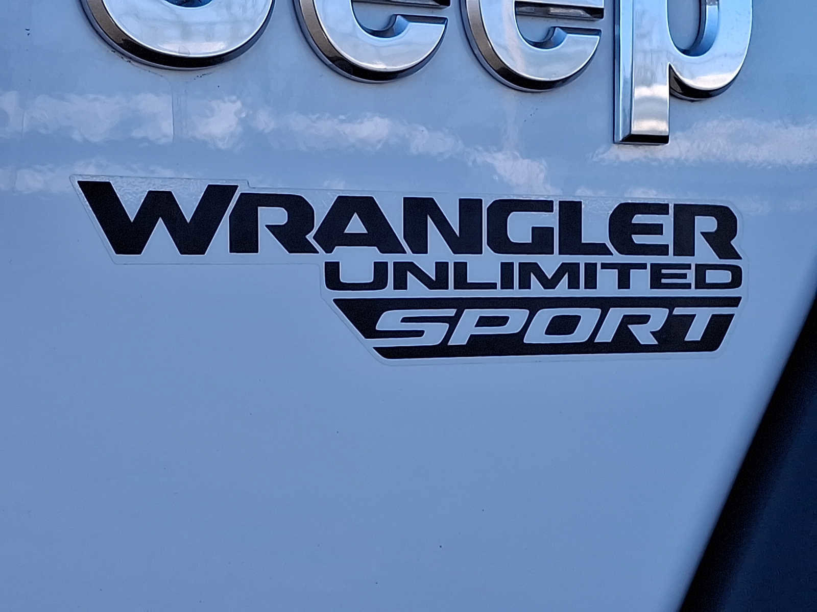Used 2018 Jeep Wrangler Unlimited Sport S image 30