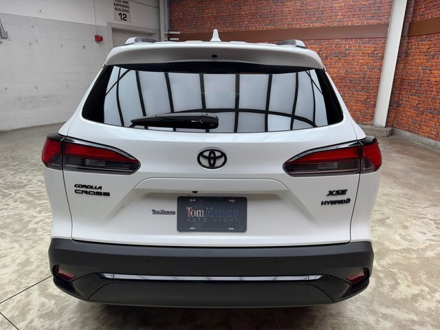 Used 2024 Toyota Corolla Cross XSE w/ Convenience Package image 4
