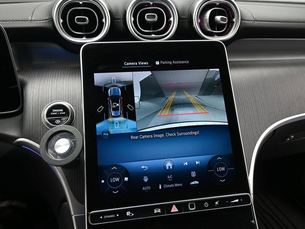 Used 2025 Mercedes-Benz GLC 300 image 14