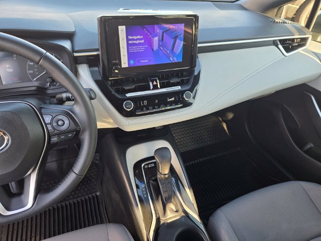 Used 2024 Toyota Corolla SE w/ SE Premium Package FWD image 17