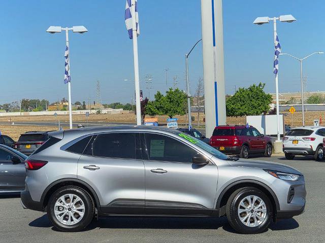 Certified 2024 Ford Escape Active FWD image 3
