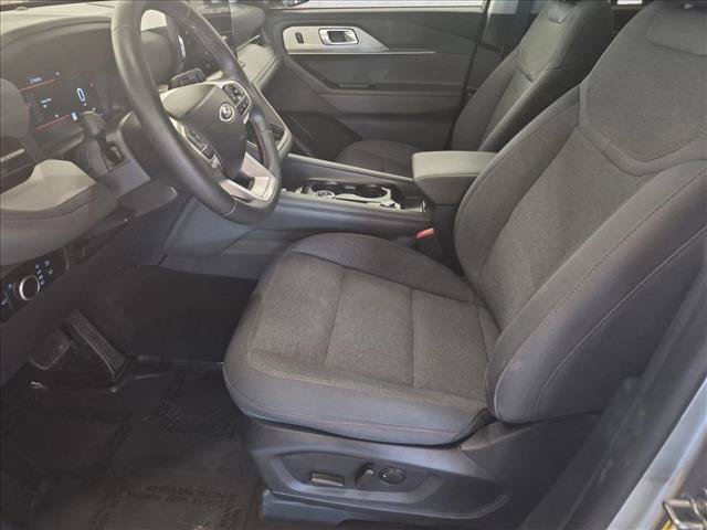 Certified 2025 Ford Explorer Active AWD/4WD image 16