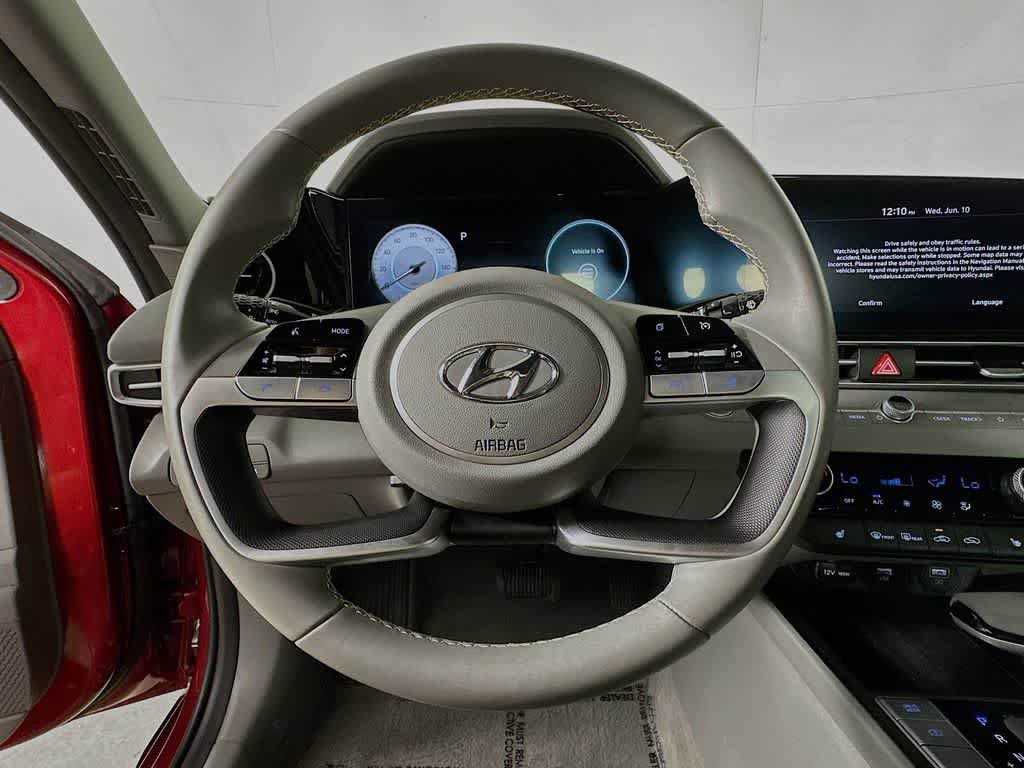 Used 2023 Hyundai Elantra SEL w/ Convenience Package FWD image 15