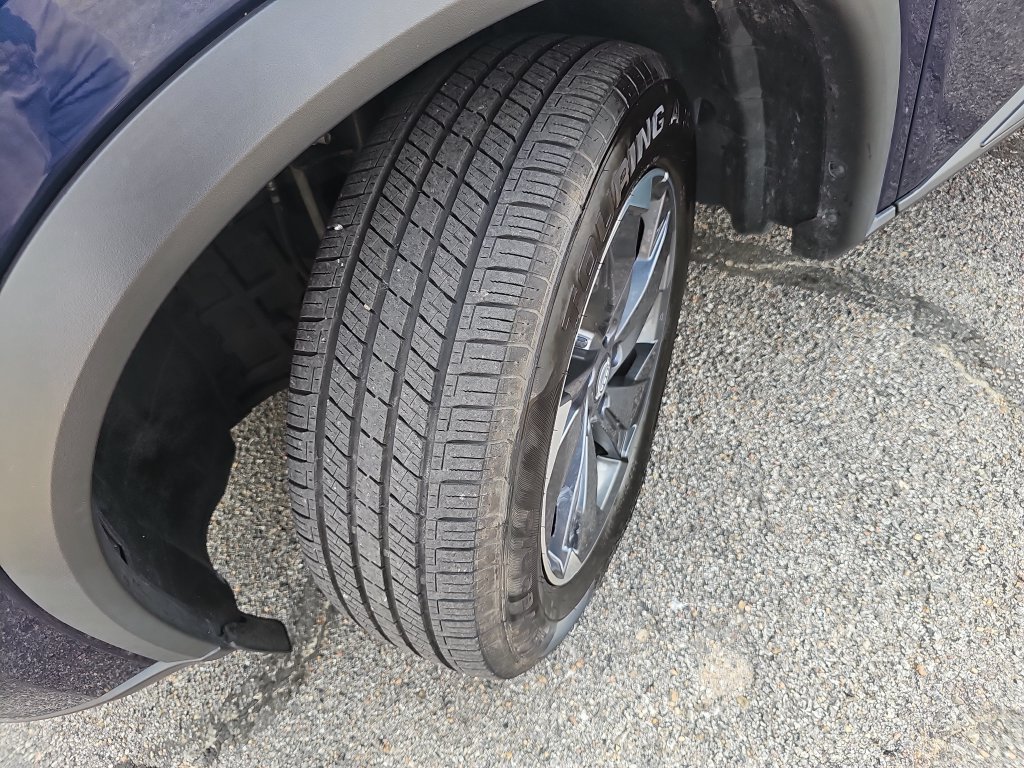 Used 2024 Nissan Rogue SV FWD image 31