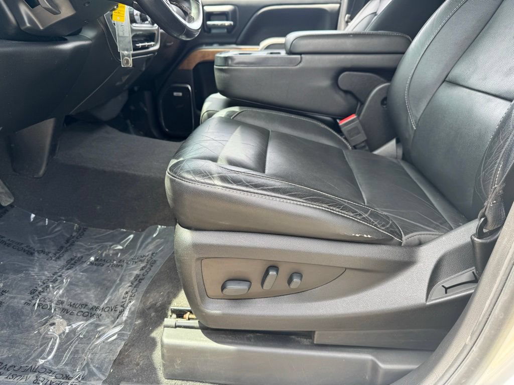 Used 2018 Chevrolet Silverado 1500 LTZ w/ Sport Package AWD/4WD image 5