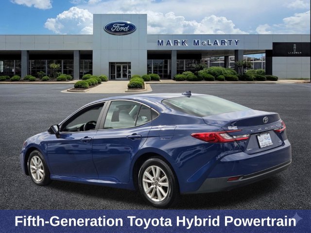 Used 2025 Toyota Camry LE FWD image 3