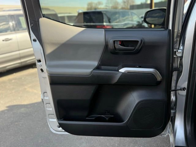 Used 2018 Toyota Tacoma SR5 image 22