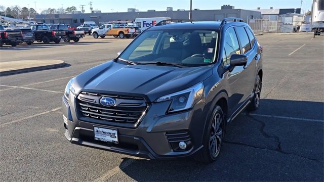 Used 2023 Subaru Forester Limited image 4