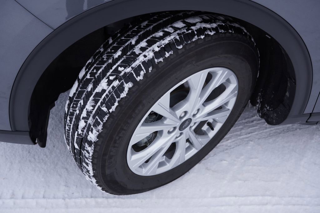 Certified 2025 Ford Escape Active image 13