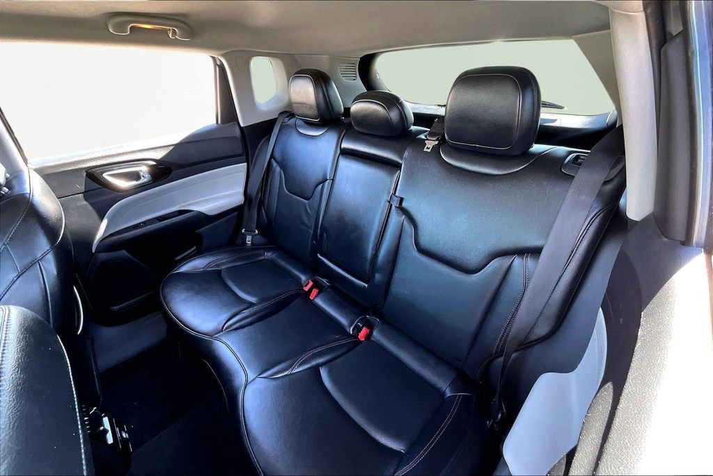 Used 2022 Jeep Compass Limited image 26