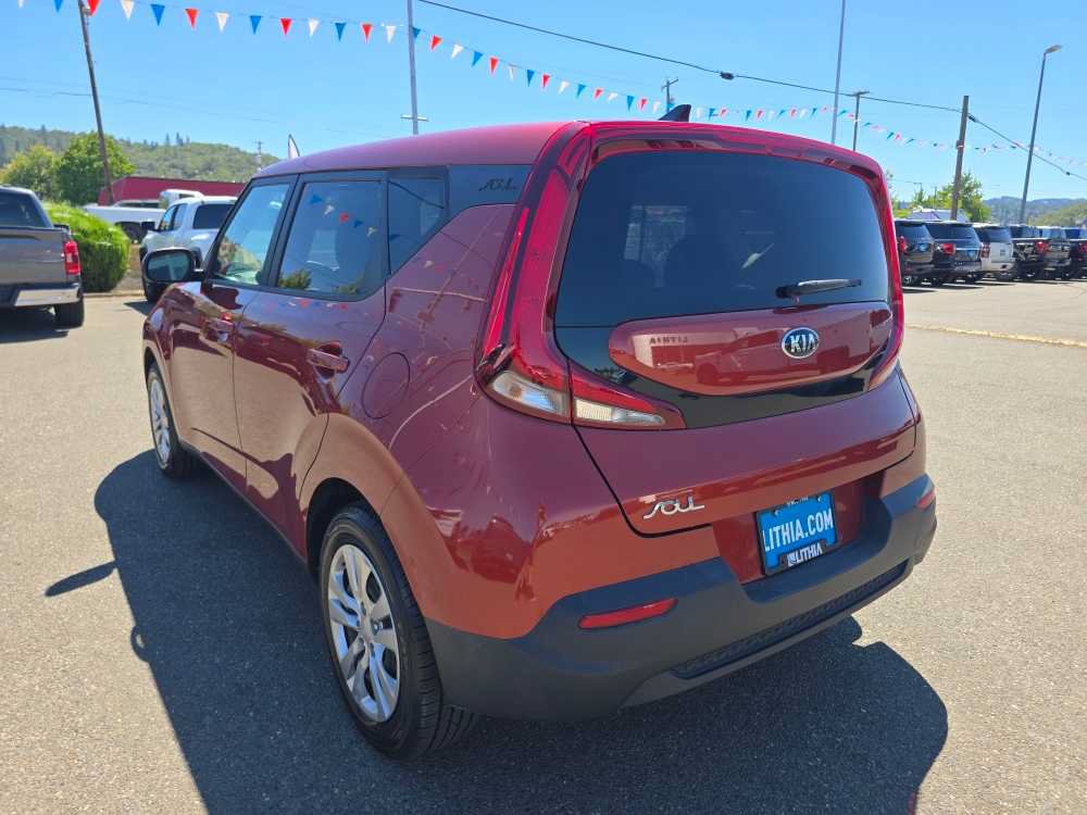 Used 2021 Kia Soul LX FWD image 3