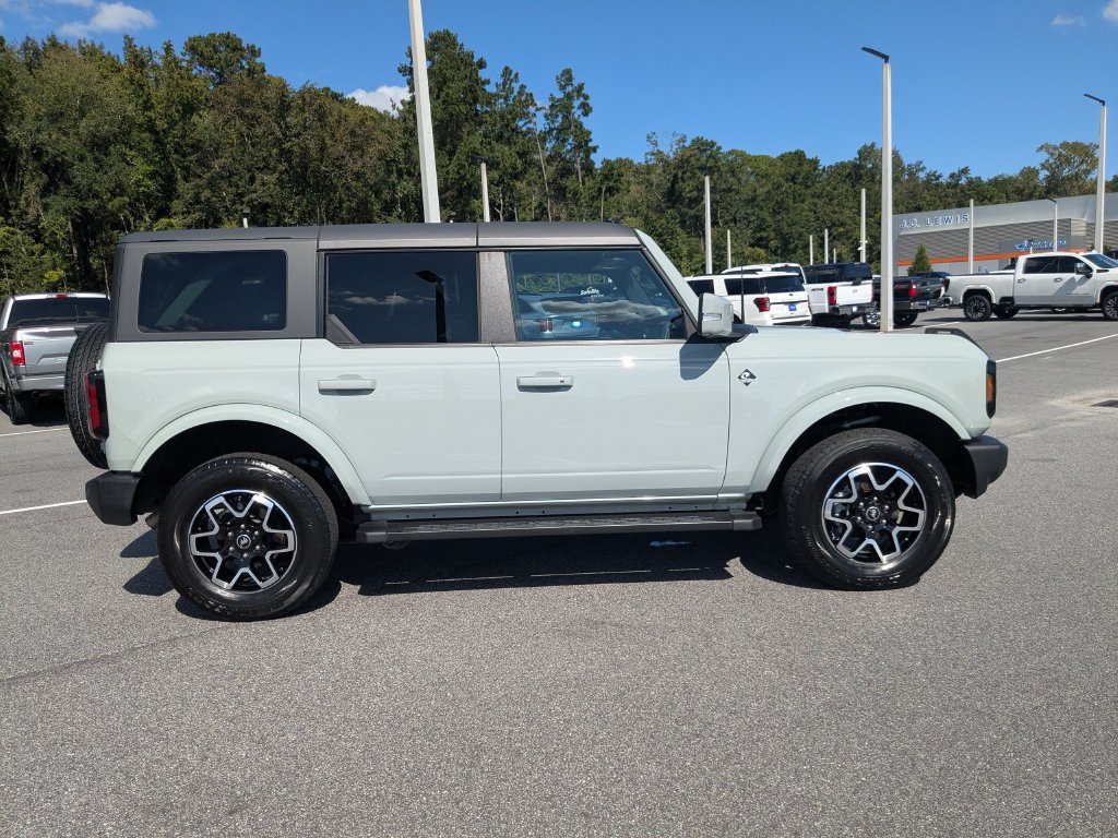 Certified 2024 Ford Bronco Outer Banks AWD/4WD image 3