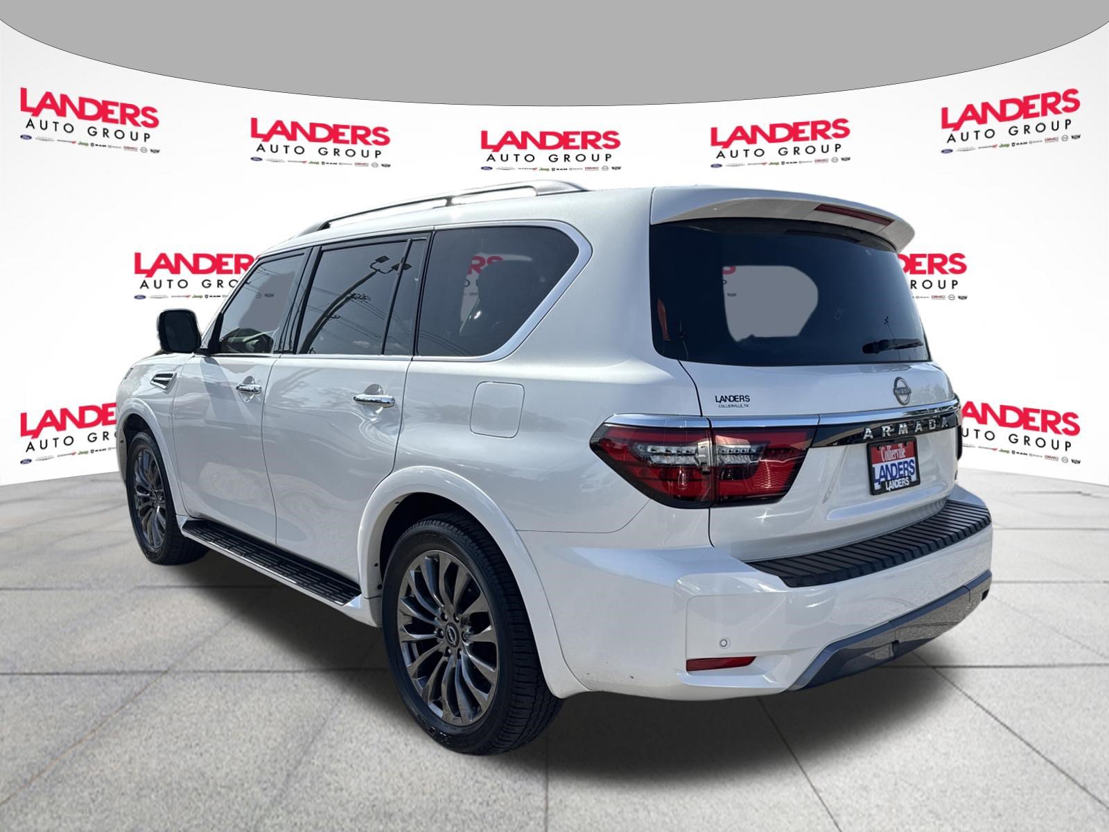 Used 2023 Nissan Armada Platinum w/ Captain's Chairs Package RWD image 5