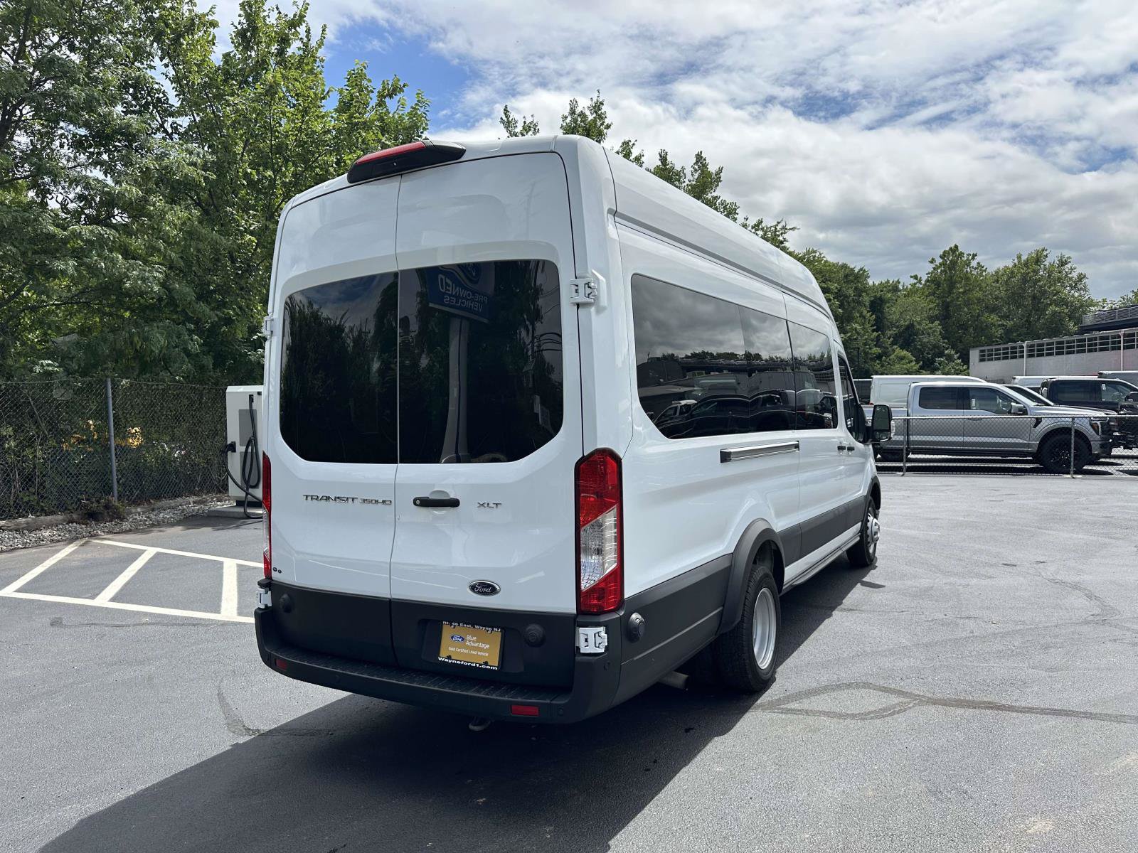 Certified 2024 Ford Transit 350 XLT RWD image 5