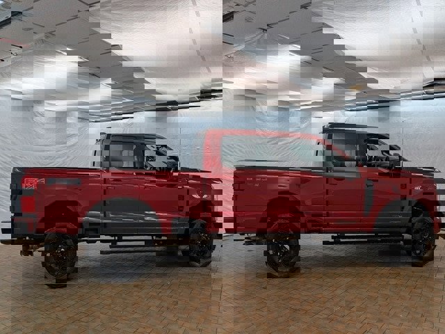 Certified 2023 Ford F250 Lariat w/ Black Appearance Package image 10