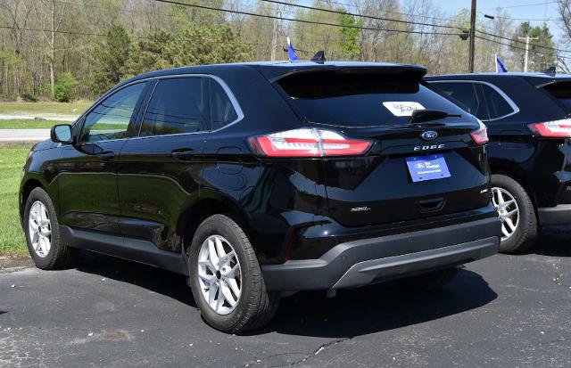 Certified 2023 Ford Edge SEL w/ Convenience Package AWD/4WD image 3