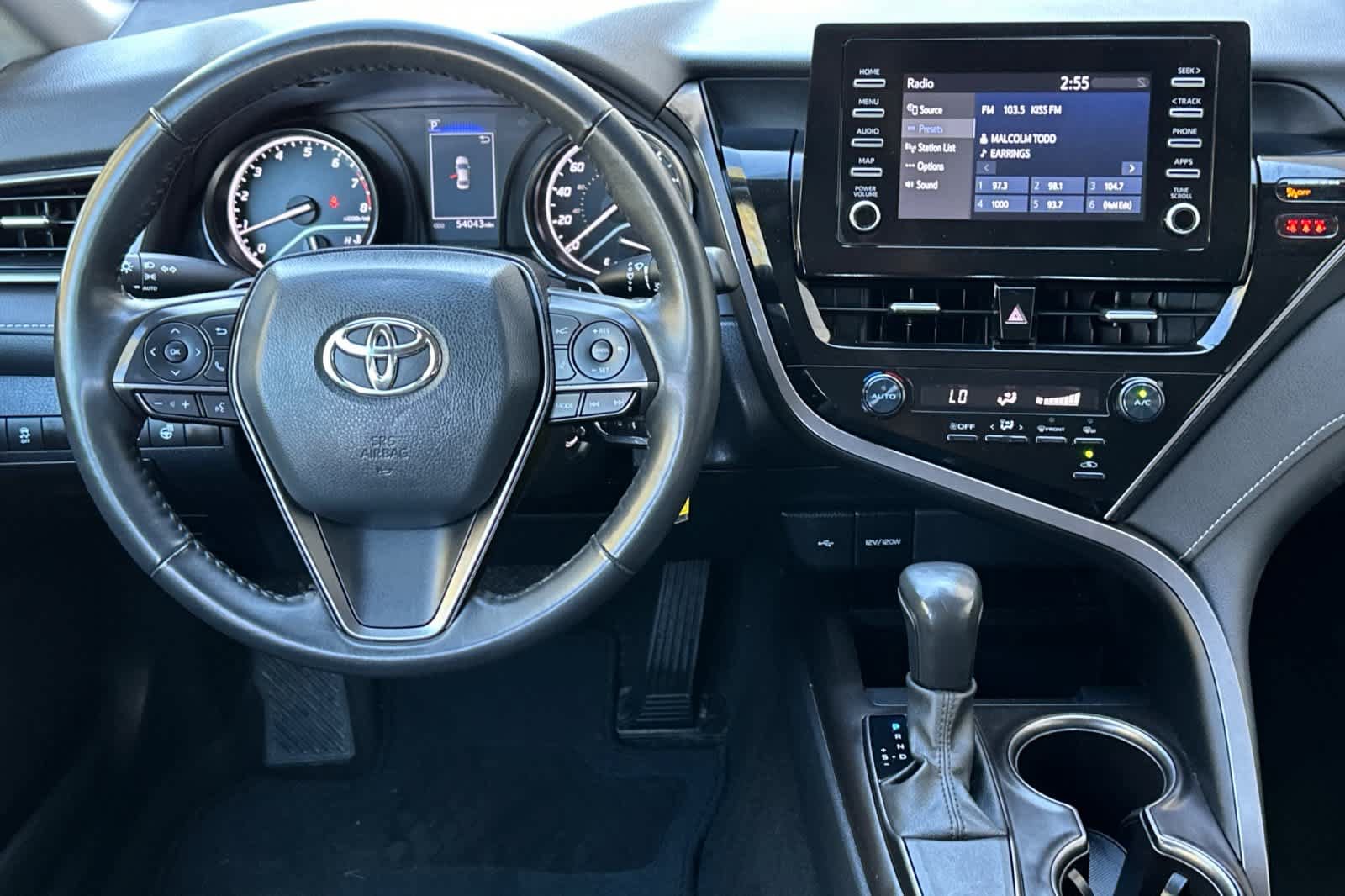 Used 2024 Toyota Camry SE FWD image 14