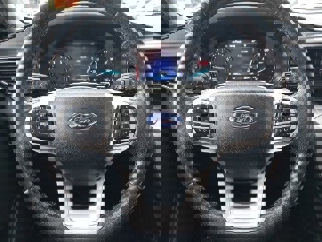 Certified 2022 Ford Explorer XLT w/ Equipment Group 202A image 21