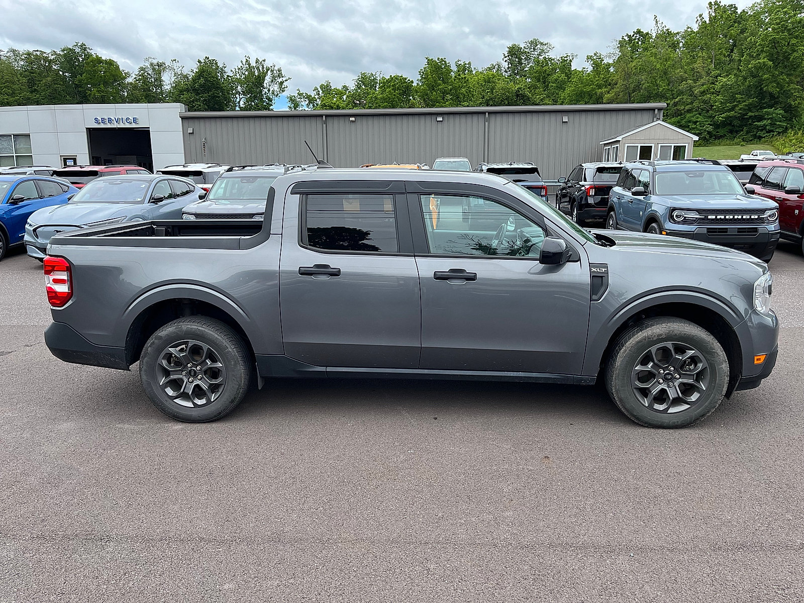 Certified 2024 Ford Maverick XLT w/ XLT Luxury Package AWD/4WD image 9