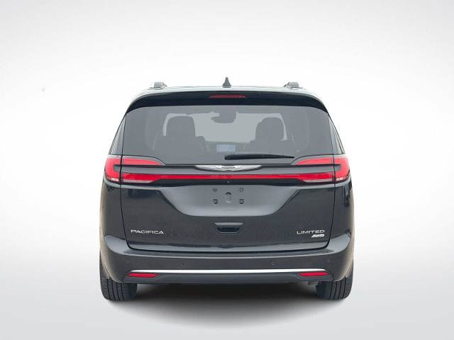 Used 2021 Chrysler Pacifica Limited w/ Uconnect Theater Family Group AWD/4WD image 7