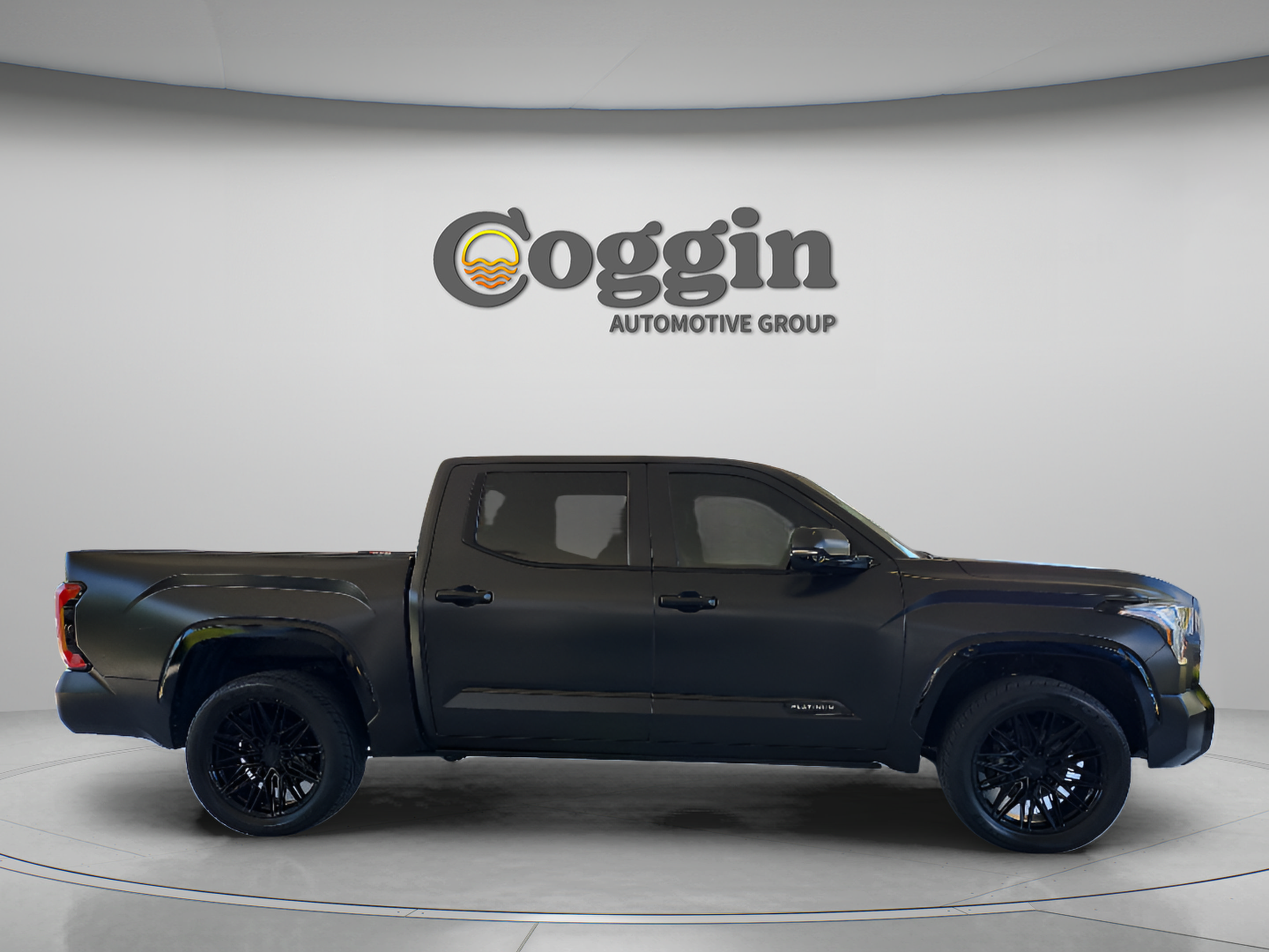 Used 2023 Toyota Tundra Platinum AWD/4WD image 6