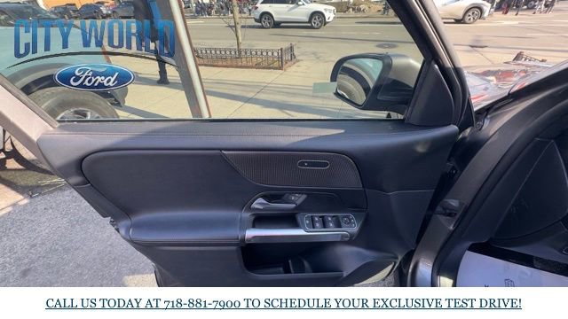 Used 2022 Mercedes-Benz GLB 250 w/ Premium Package Lite image 8